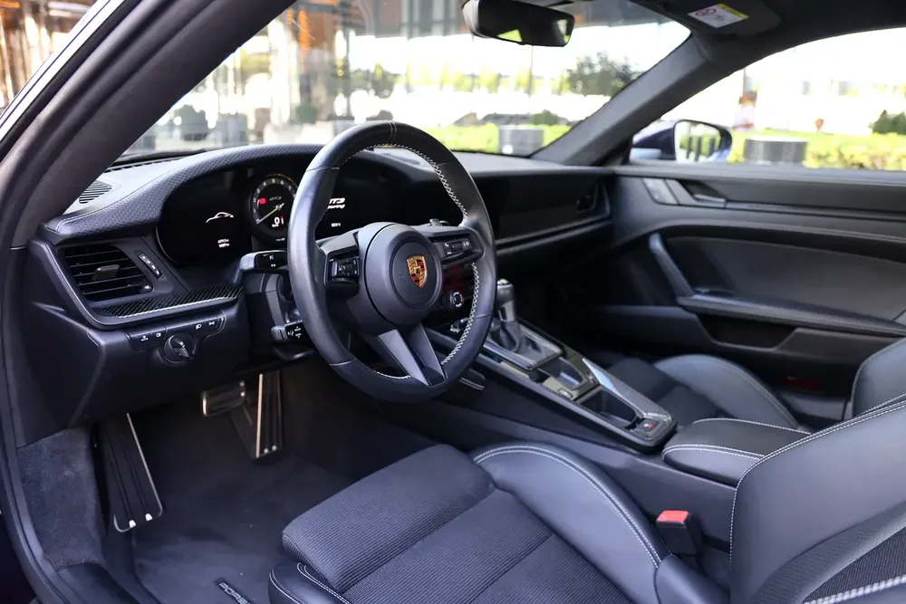 GT3 Touring | PTS Colour | Full Service History - Image 11