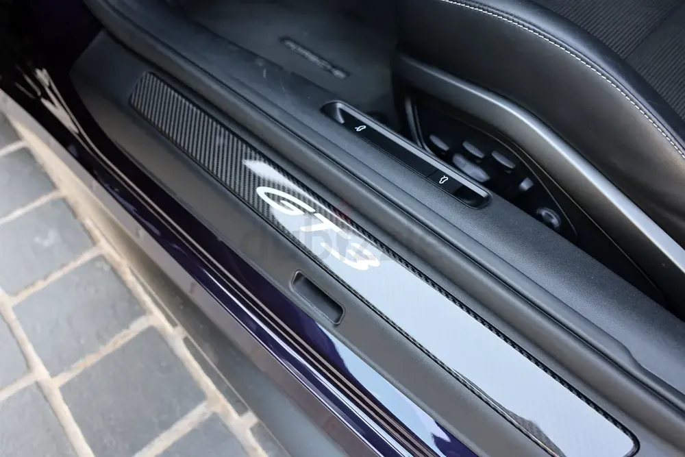 GT3 Touring | PTS Colour | Full Service History - Image 14