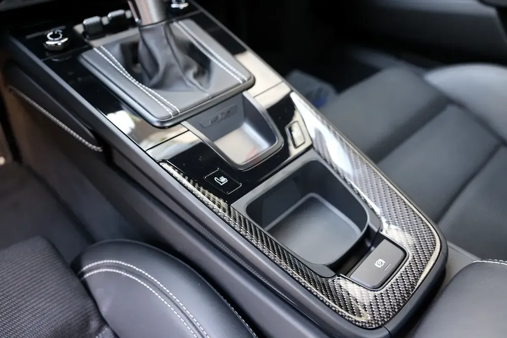 GT3 Touring | PTS Colour | Full Service History - Image 20