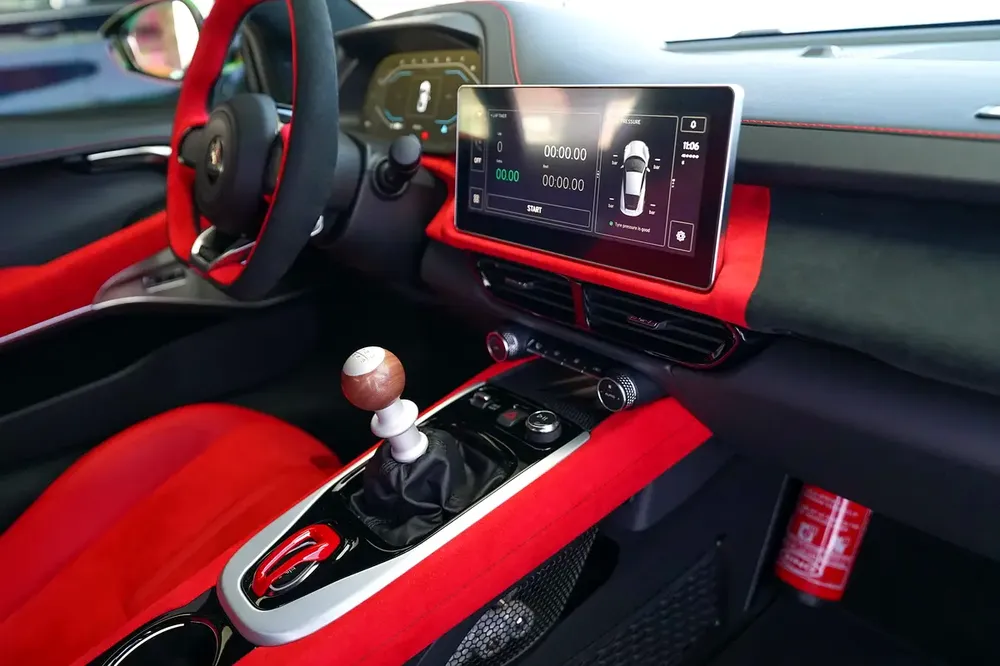 CLARK EDITION | 1 OF 60 | EMIRA V6 | GCC | DEALER WARRANTY | CARBON TRIM - Image 15