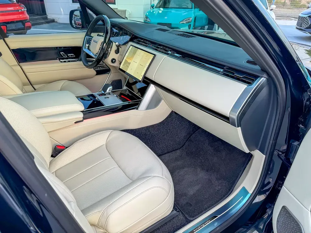 Land Rover Range Rover Autobiography 2025 - Korean Specs - Image 17