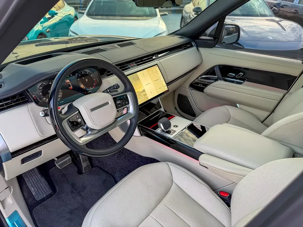 Land Rover Range Rover Autobiography 2025 - Korean Specs - Image 9