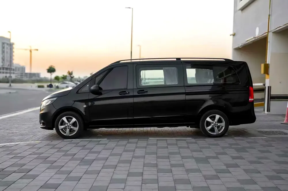 Mercedes-Benz Vito 2019 GCC Specs - Well Maintained - Image 4