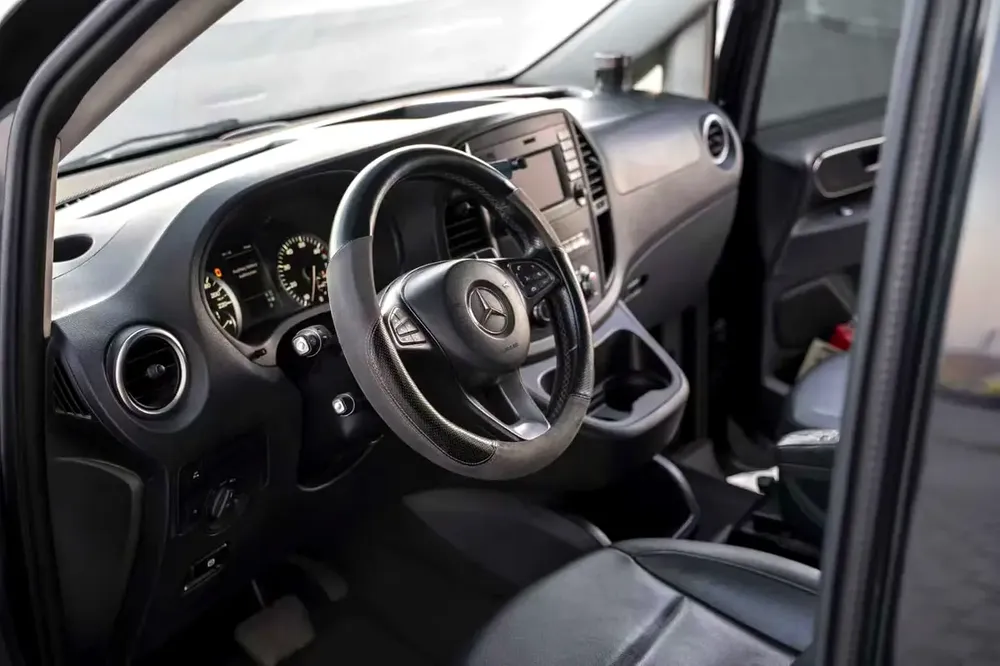 Mercedes-Benz Vito 2019 GCC Specs - Well Maintained - Image 5