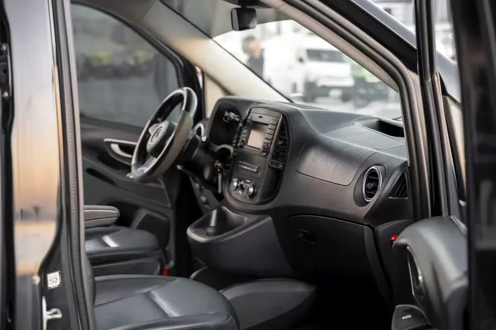 Mercedes-Benz Vito 2019 GCC Specs - Well Maintained - Image 6