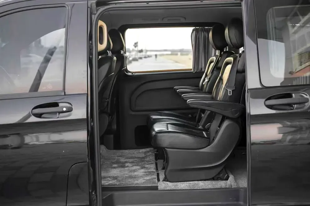 Mercedes-Benz Vito 2019 GCC Specs - Well Maintained - Image 8