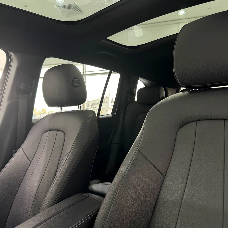 2025 Mercedes-Benz GLB 250 - American Specs - Brand New Condition - Image 11