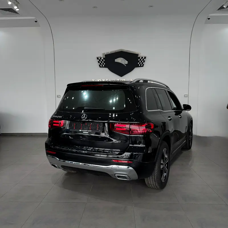 2025 Mercedes-Benz GLB 250 - American Specs - Brand New Condition - Image 15