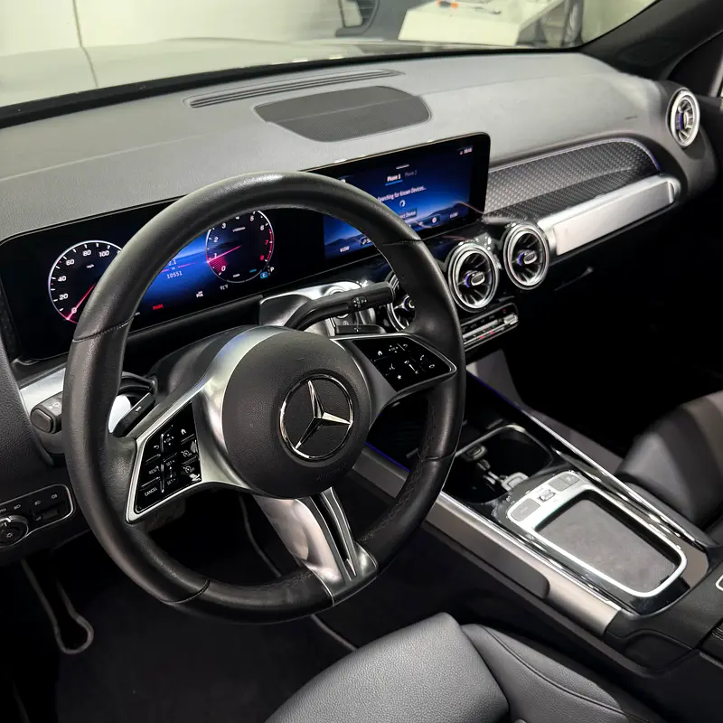 2025 Mercedes-Benz GLB 250 - American Specs - Brand New Condition - Image 9