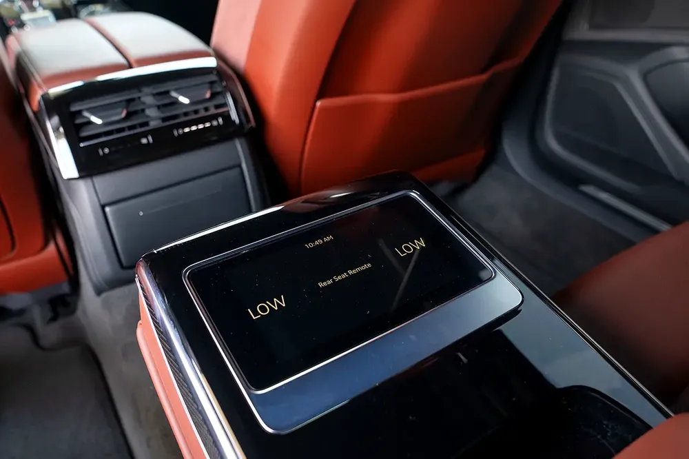 Audi A8L 55 TFSI Quattro - 2023 - Image 9
