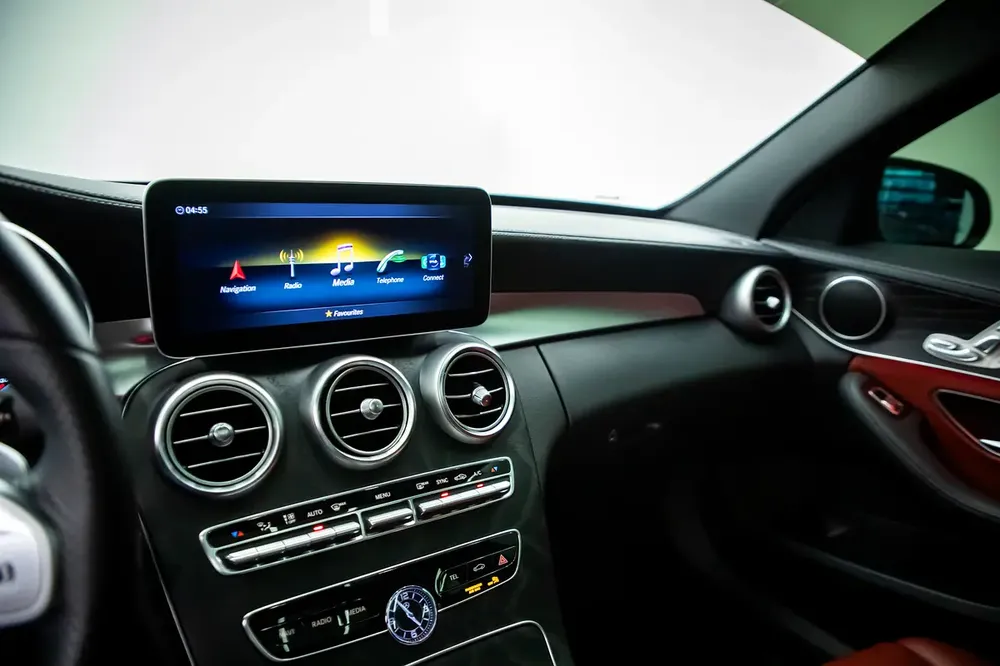 2020 | MERCEDES Benz | C 200 | GCC | WARRANTY AND SERVICE | EXCELLENT CONDITION | - Image 10