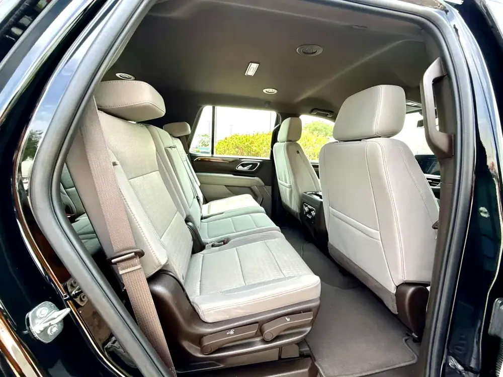 GMC Yukon SLE  | GCC Specs | 5.3L V8 | 7/8 Seater |   | Perfect Family Car - Image 16