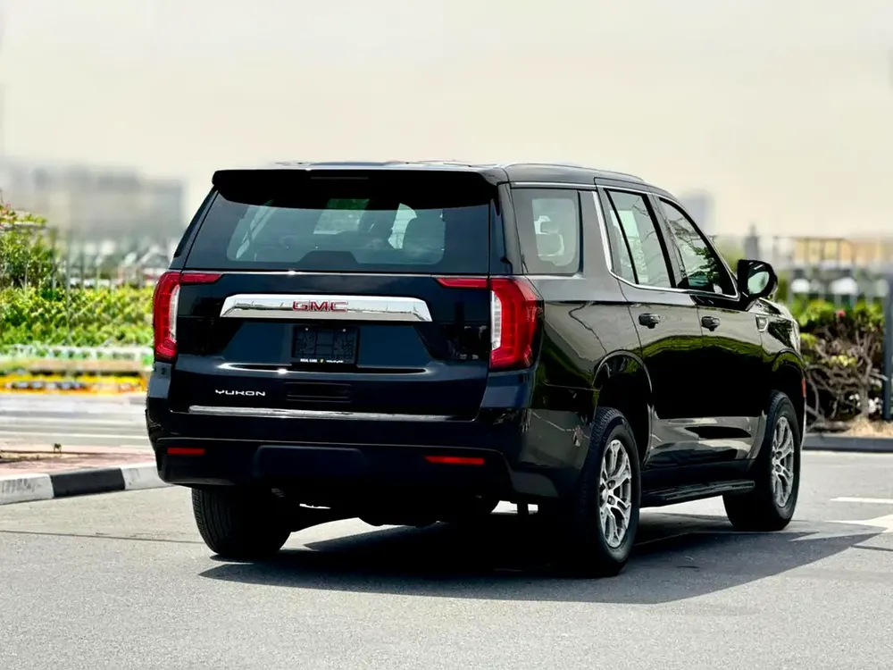 GMC Yukon SLE  | GCC Specs | 5.3L V8 | 7/8 Seater |   | Perfect Family Car - Image 5