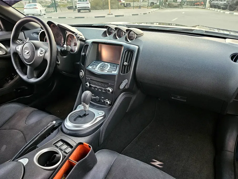 NISSAN 370Z 2014 GCC - Image 13