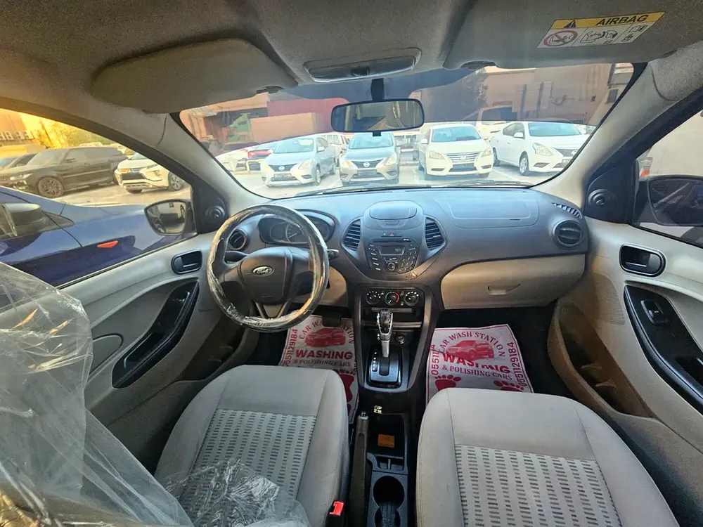 All inclusive Ford Figo 2016 SE GCC Specs - Image 9
