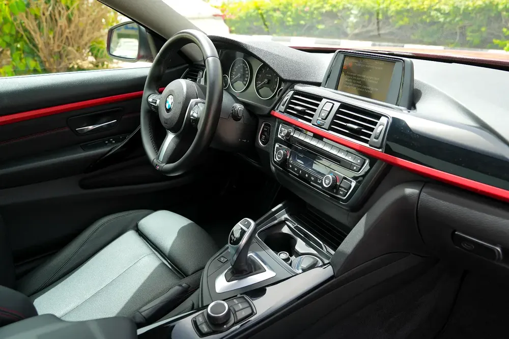 BMW 4-Series 420i SPORT LINE 2017 GCC Specs - Image 10
