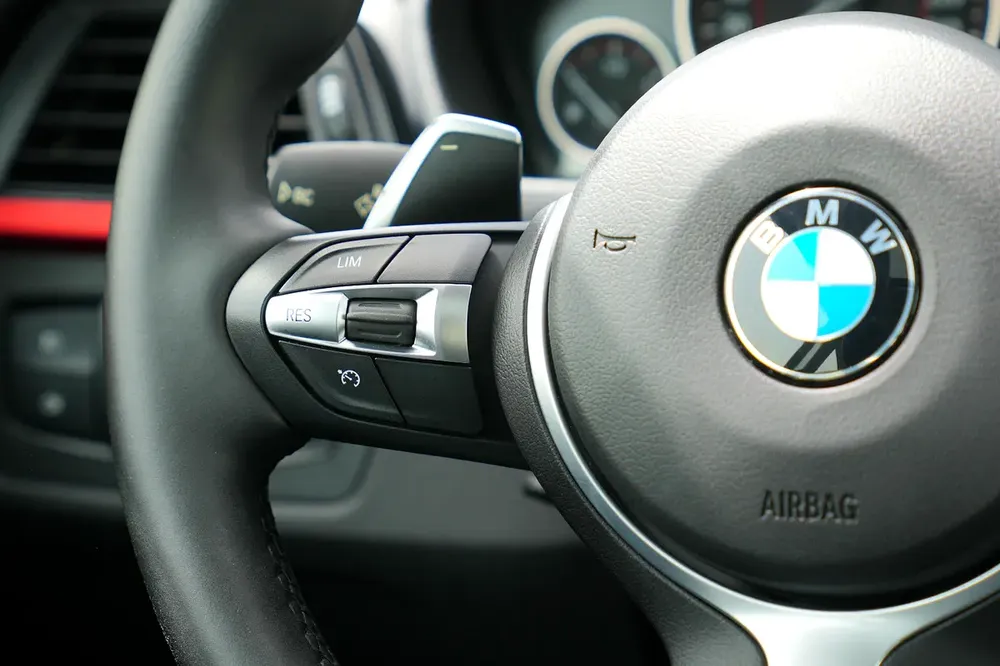 BMW 4-Series 420i SPORT LINE 2017 GCC Specs - Image 16