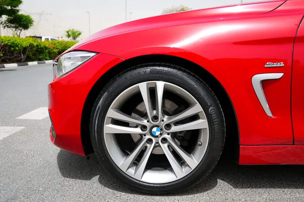 BMW 4-Series 420i SPORT LINE 2017 GCC Specs - Image 19