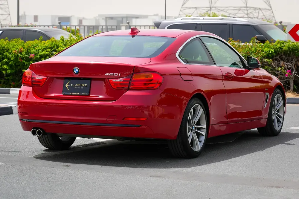 BMW 4-Series 420i SPORT LINE 2017 GCC Specs - Image 6