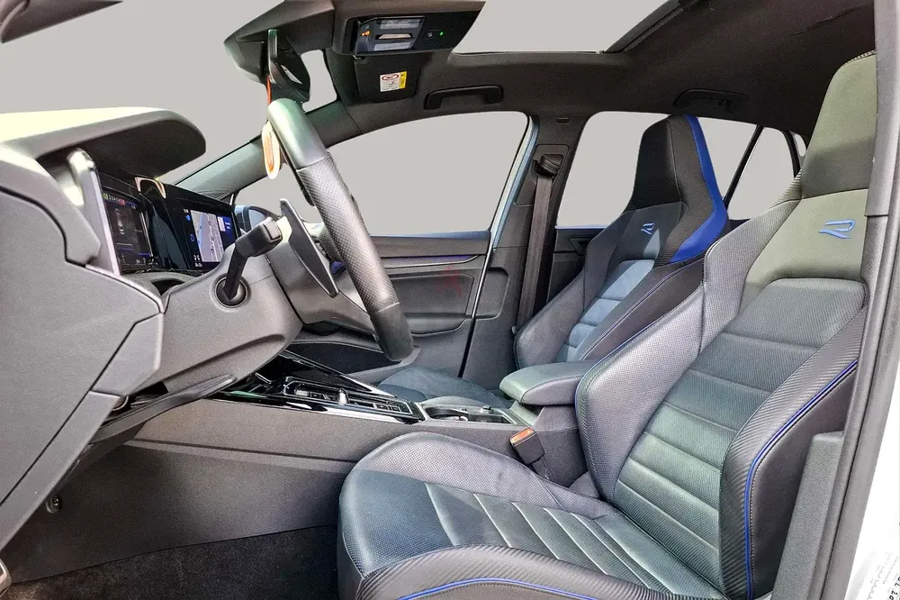 AED 2112/month | 2023 Volkswagen Golf  | GCC Specs | Ref#441344 - Image 12