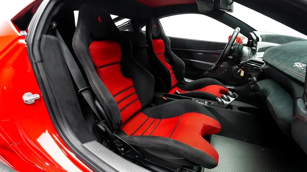 Ferrari 458 Speciale - 2014 - GCC Specs - Image 12