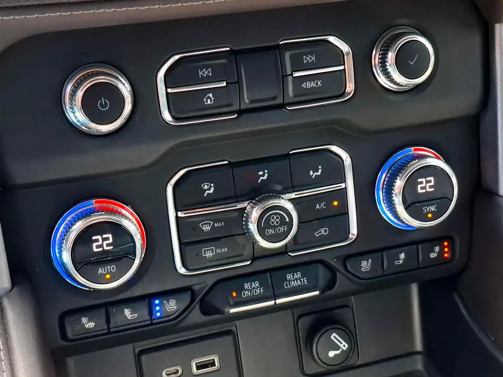 AED 2659/month | 2023 GMC Yukon  | GCC Specs | Ref#474552 - Image 12