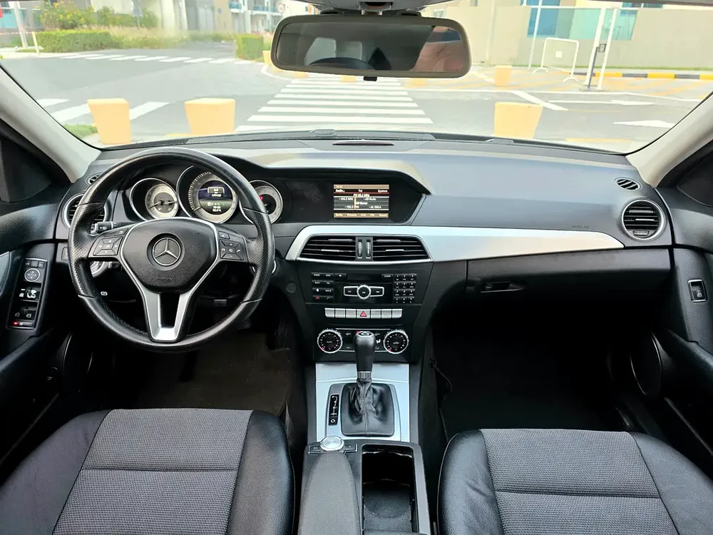 Mercedes-Benz C200 2014 ( Single Owner ) 1.8L- 4 Cylinder | 2 Keys | Full Service History | GCC Spec - Image 11