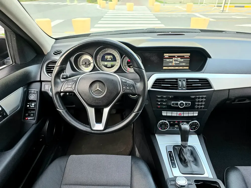 Mercedes-Benz C200 2014 ( Single Owner ) 1.8L- 4 Cylinder | 2 Keys | Full Service History | GCC Spec - Image 16