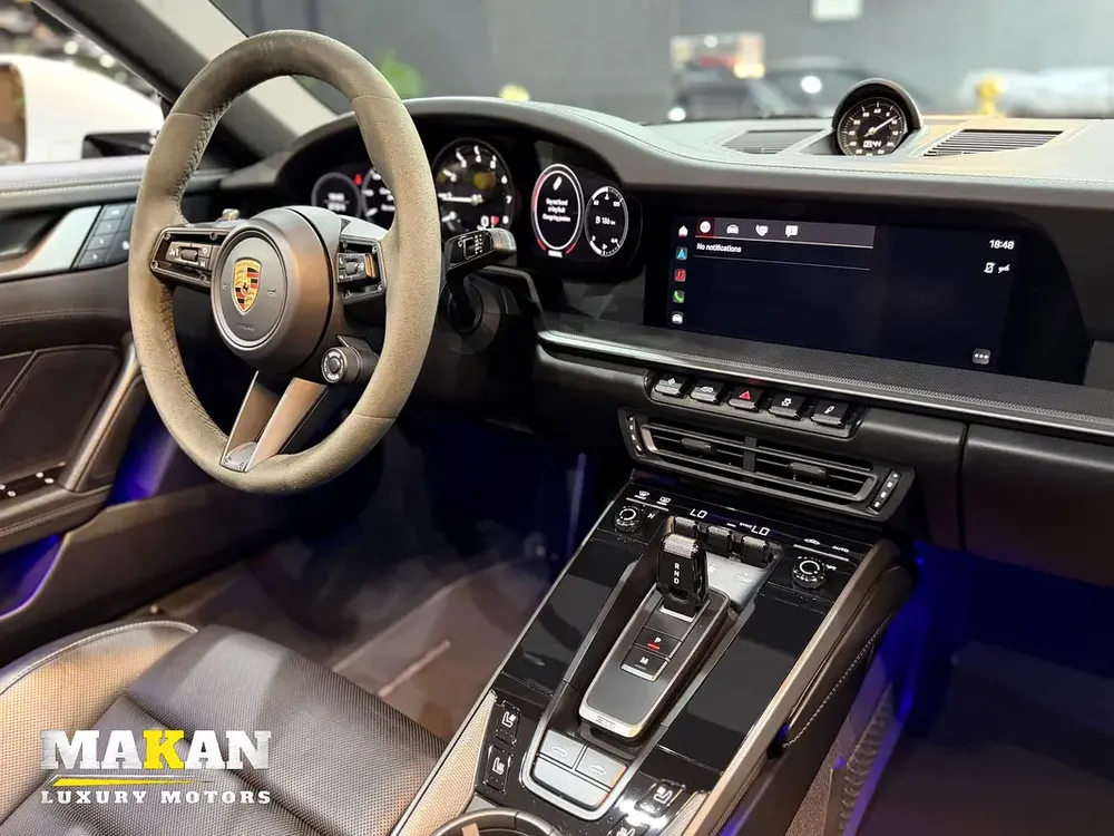 Porsche 911 Targa 4S - Image 12