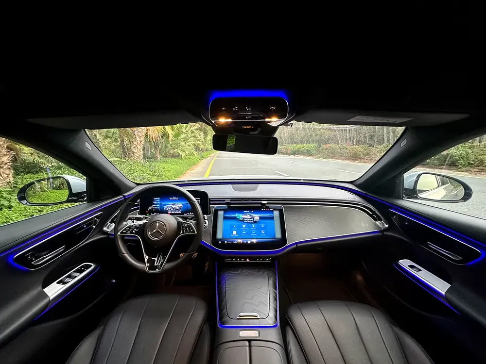 2024 Mercedes-Benz E300de | Plug-in Hybrid (Diesel + Electric) | 308 HP | Excellent Condition - Image 16