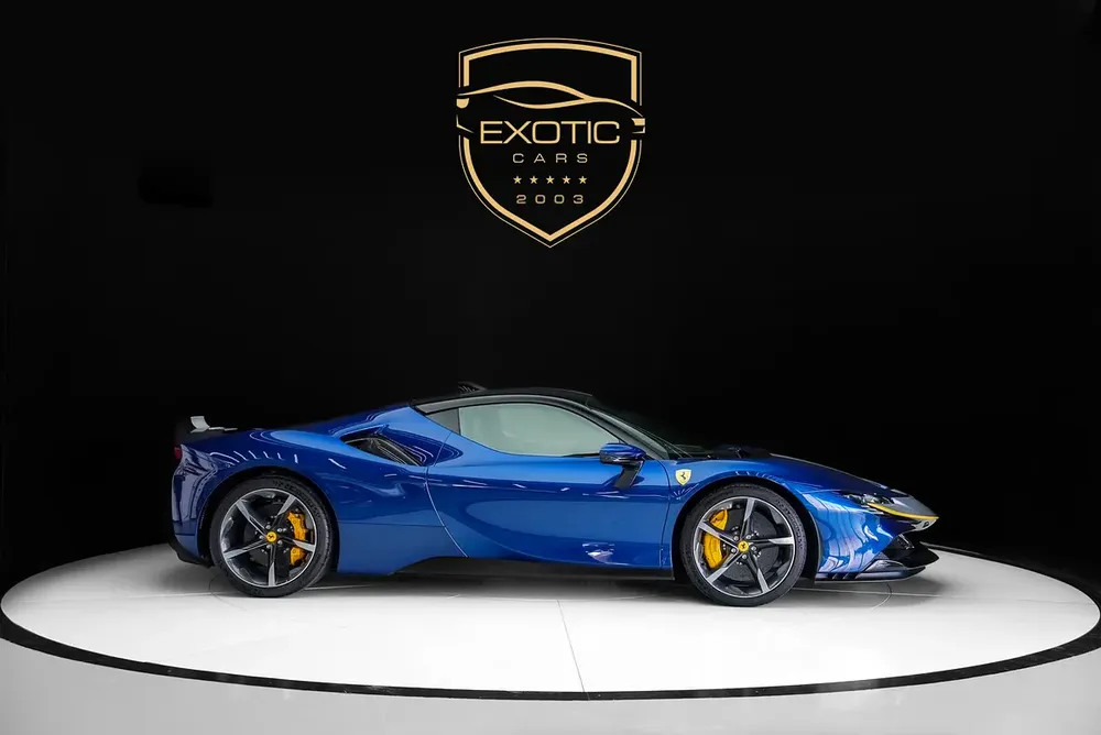 SF90 STRADALE ASSETTO FIORANO - FULL CARBON INTERIOR AND EXTERIOR - SERVICE SEPT 2028 - Image 4
