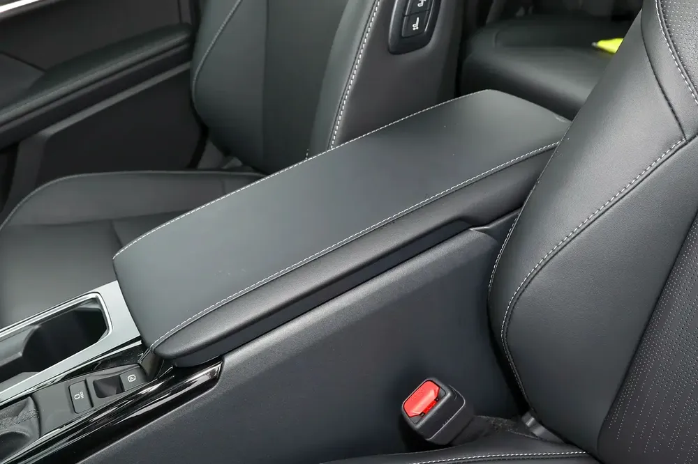 Camry 2.0G 2024 - Image 10