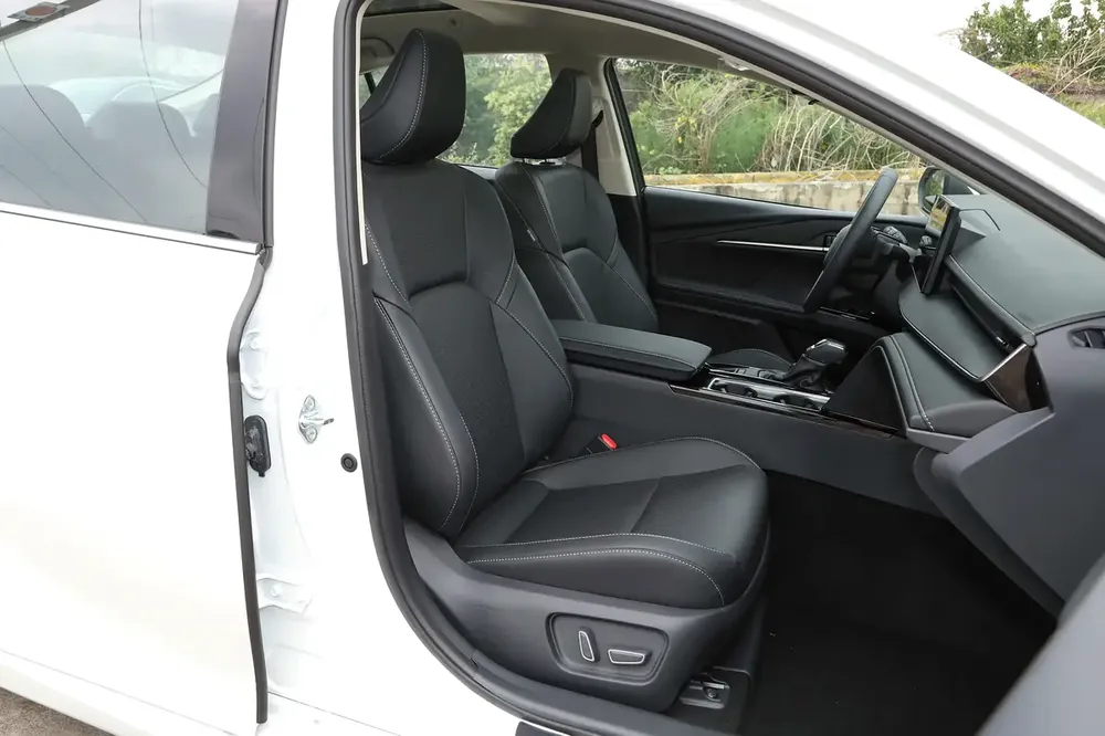 Camry 2.0G 2024 - Image 14