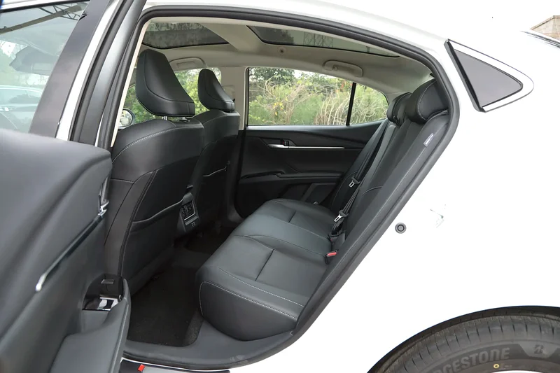 Camry 2.0G 2024 - Image 17