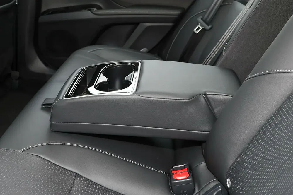 Camry 2.0G 2024 - Image 8