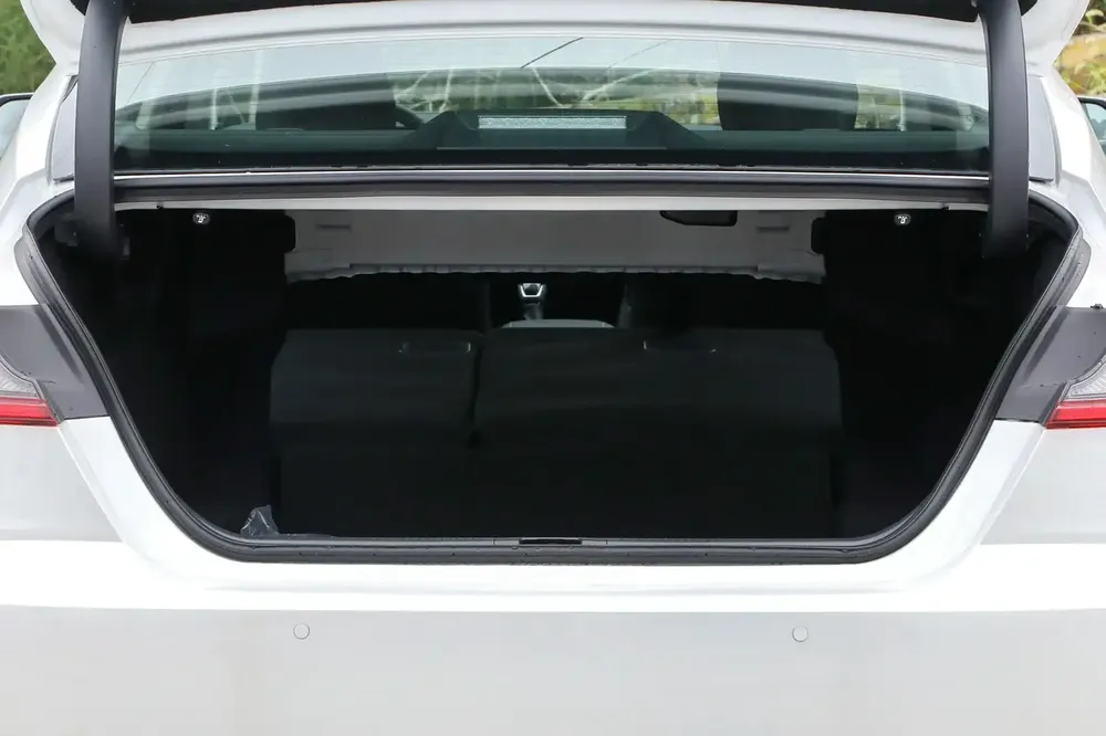 Camry 2.0G 2024 - Image 9