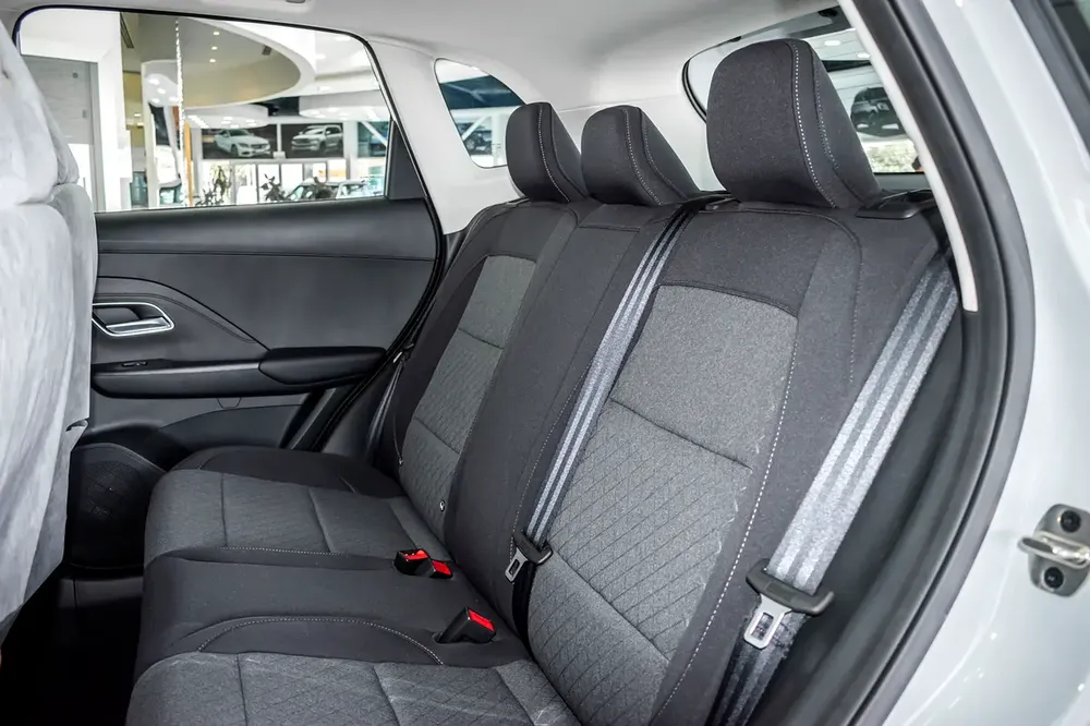 MG WARRANTY TILL 2031 / 200,000 KM | GCC | 1.5 L | AED 998 PM - Image 14