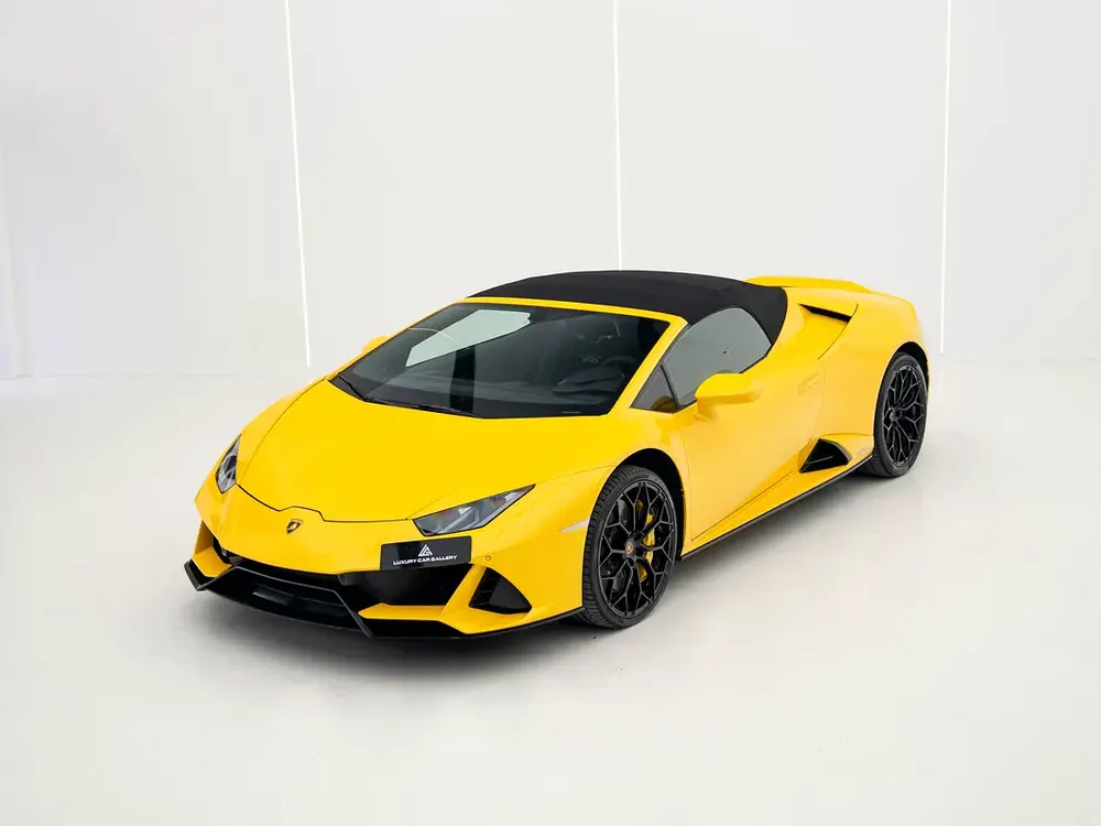 2024 Lamborghini Huracan EVO Spyder | European Specs | 2024 | Excellent Condition| - Image 4