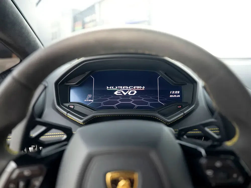 2024 Lamborghini Huracan EVO Spyder | European Specs | 2024 | Excellent Condition| - Image 6
