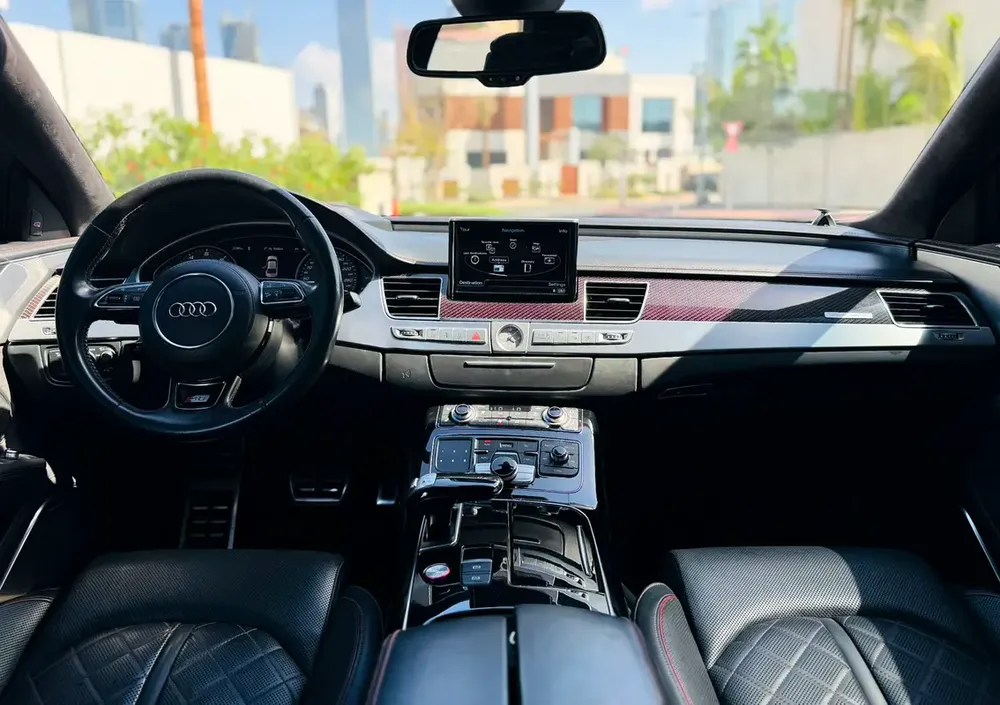 Audi S8 Plus 2016 | 605 HP | GCC | Carbon Trim | Full Option | Rare Spec - Image 19