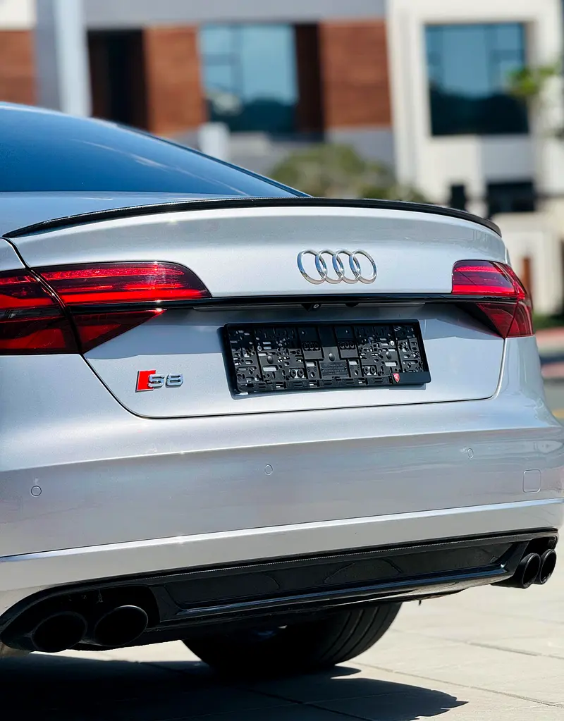 Audi S8 Plus 2016 | 605 HP | GCC | Carbon Trim | Full Option | Rare Spec - Image 6