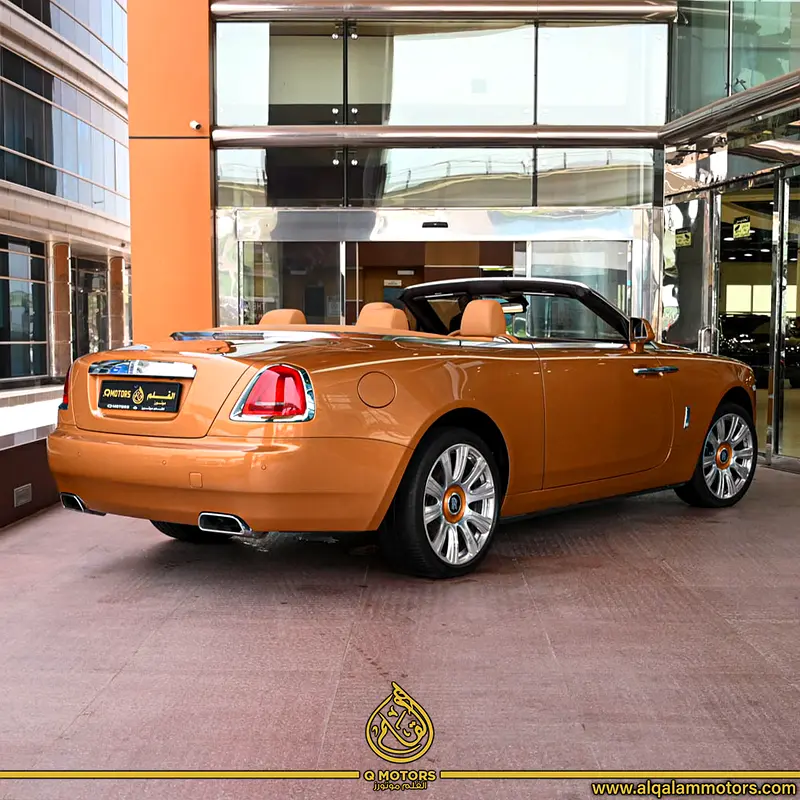 2017 ROLLS ROYCE DAWN DONE 42,000KM GCC - Image 5