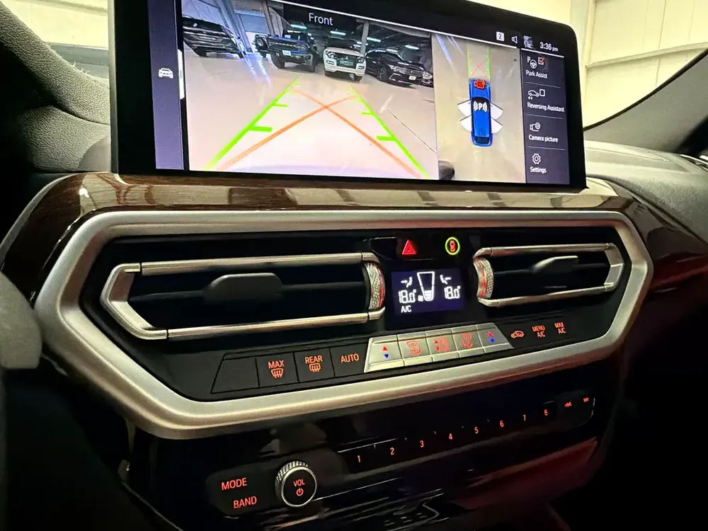 3,780pm Zero Down Available BMW X4 M40i 2023 GCC Specs - Image 13
