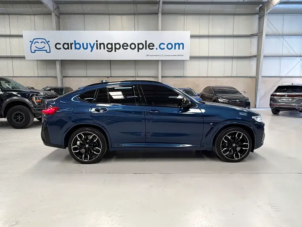 3,780pm Zero Down Available BMW X4 M40i 2023 GCC Specs - Image 8