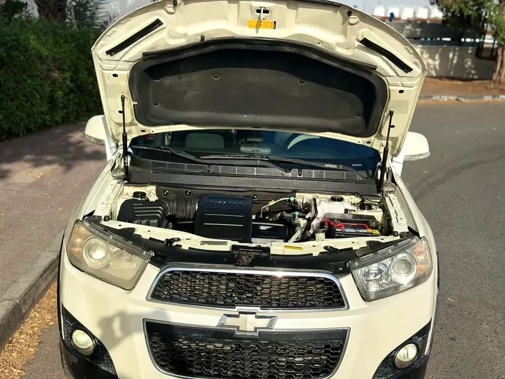 Chevrolet Captiva 2012 GCC Specs - Well Maintained - Image 9