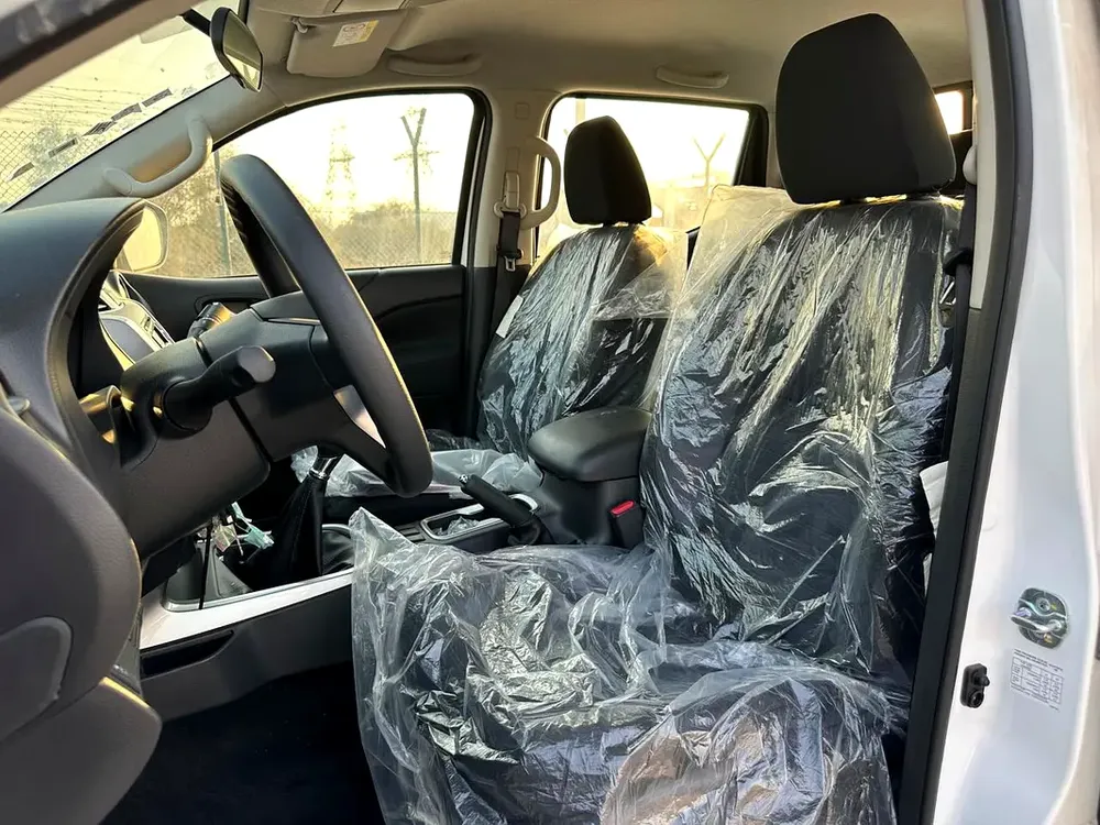 2023 NISSAN NAVARA |   2.5 PETROL SE 4X2 MT DC PLUS  Engine:      2.5i Low Output, 4 Cylin - Image 19
