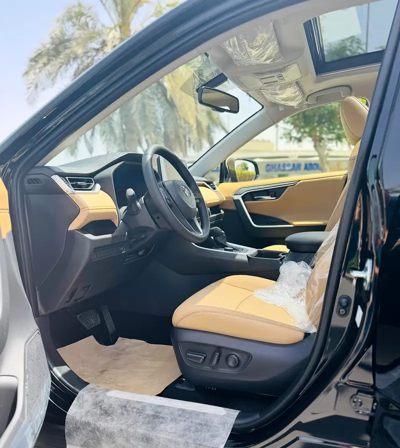 Toyota RAV4 Limited Hybrid 2025 GCC Specs - Brand New - Image 5