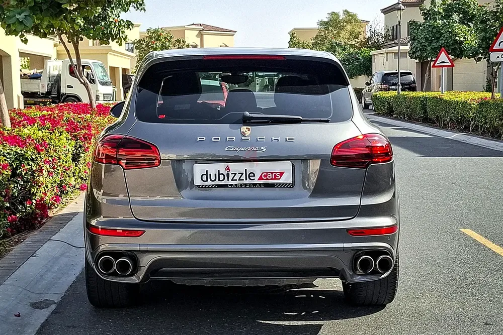 AED 2288/month | 2016 Porsche Cayenne  | GCC Specs | Ref#424737 - Image 7