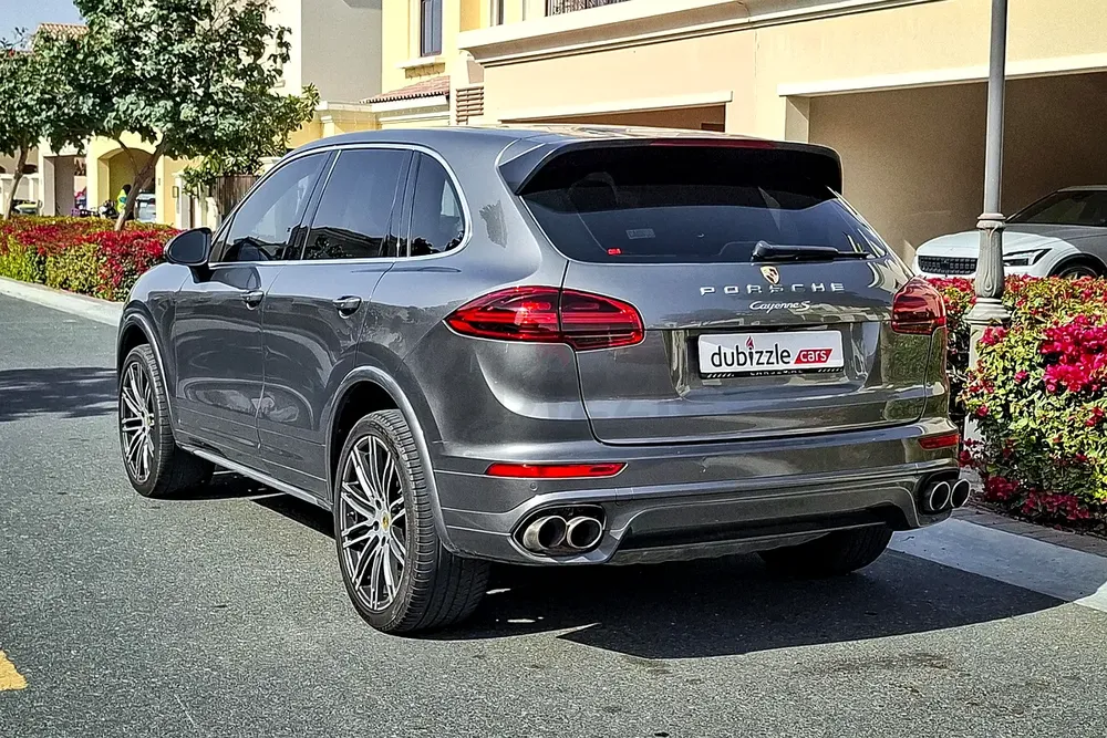 AED 2288/month | 2016 Porsche Cayenne  | GCC Specs | Ref#424737 - Image 8