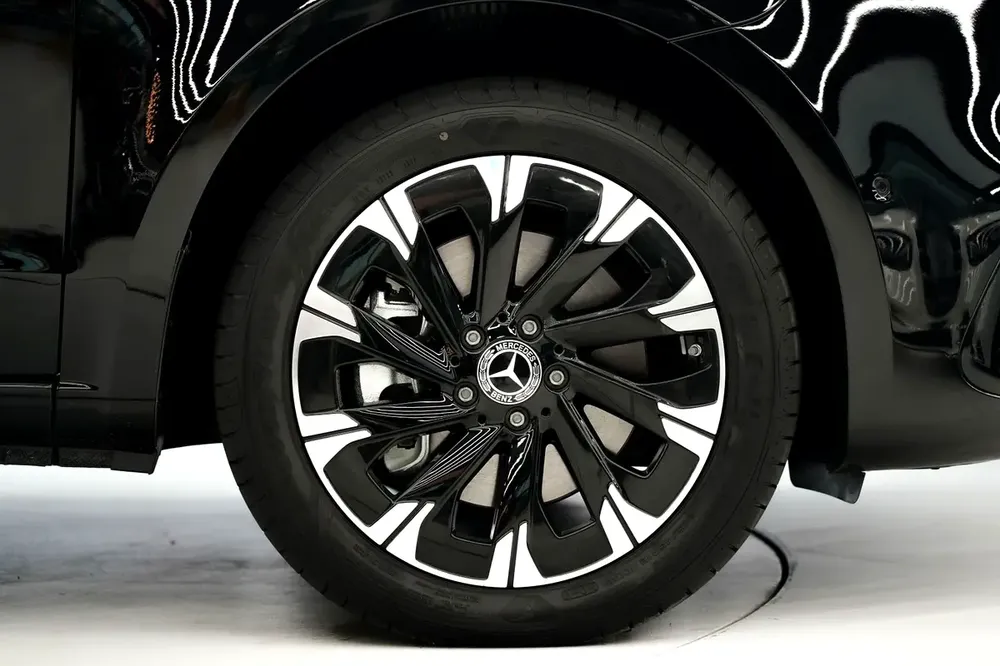 Mercede-Benz V 300 AVANTGARDE | 2026 GCC 0km | Agency Warranty | 360 View | 64 colors Ambeint Lights - Image 20